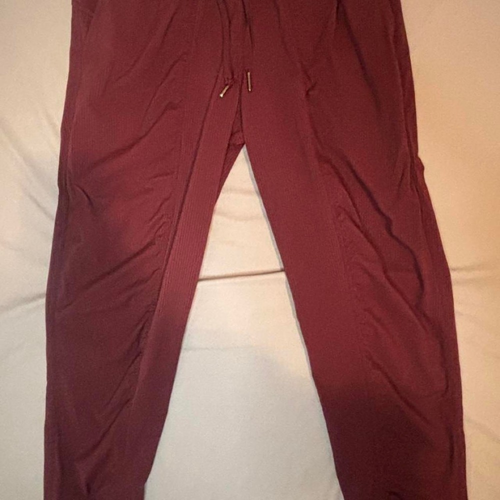 Lululemon dance studio joggers